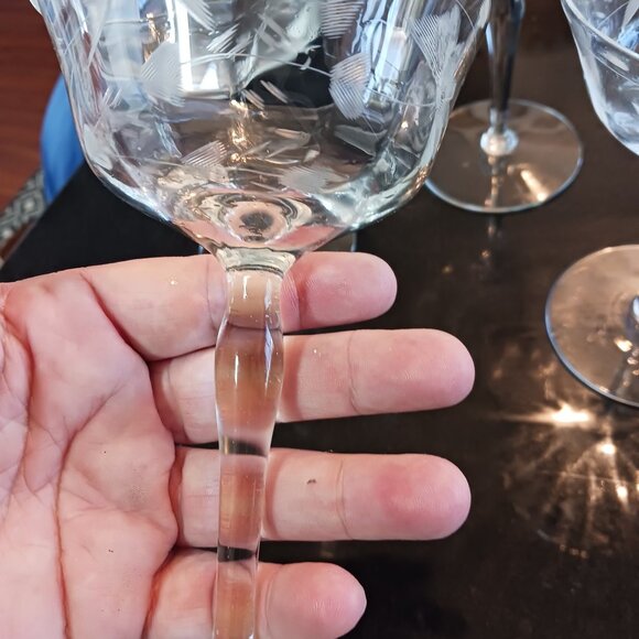 Set of 4 Four Etched Glass Vintage Tall Champagne Sherbert Glasses - Picture 6 of 6